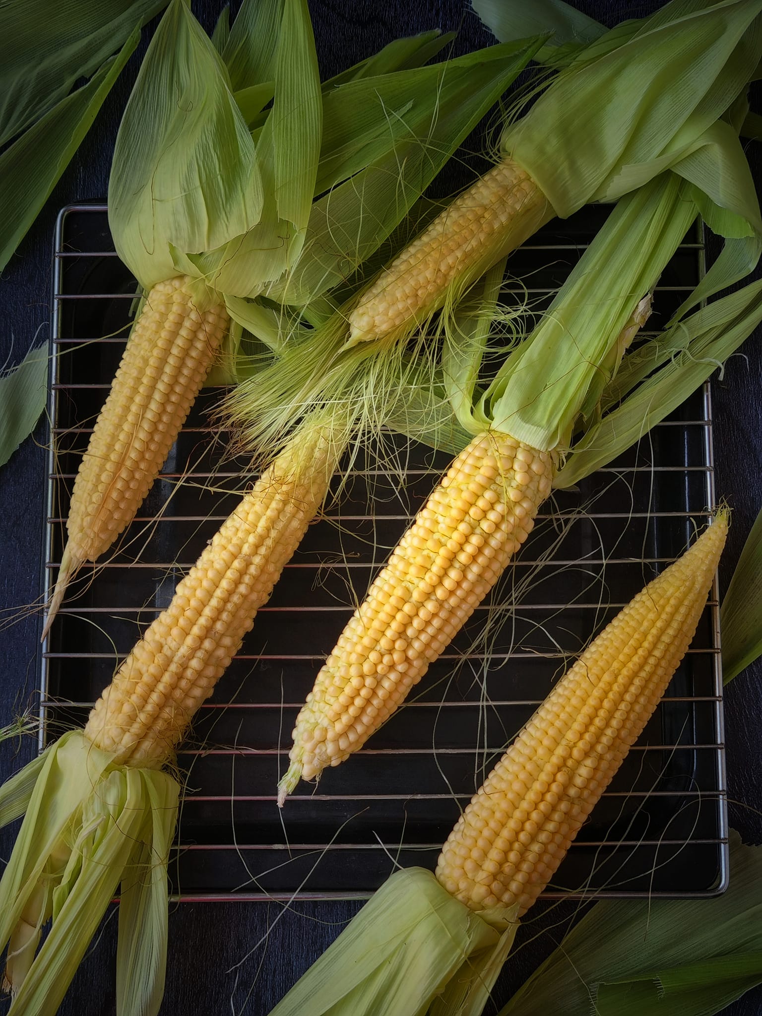 Corn cobs on a tray